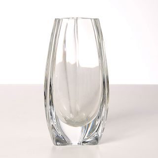 Baccarat Bouton d'Or crystal vase