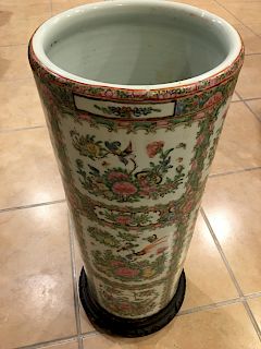 OLD Chinese Large Rose Medallion Ambrella Stand, 24" high. 19th century