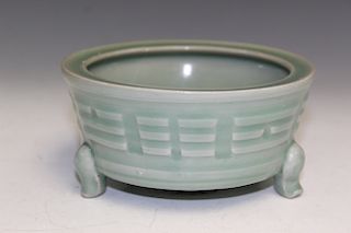 Chinese Antique Longquan Celadon Incense Burner. Qing Dynasty.