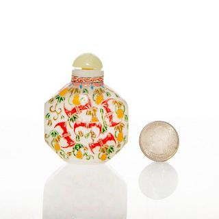 RARE SNUFF BOTTLE WITH HAND PAINTED BATS AND FLOWERS