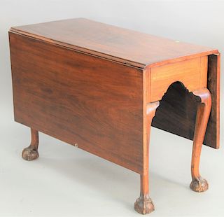Chippendale mahogany drop leaf table, with ball and claw feet, 18th century, ht. 28 in., top open 17 1/2 x 40 in., top closed 40 x 55 1/2 in.