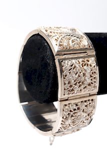 Vintage Chinese Silver Carved Hinged Bracelet