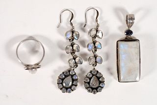 925 & Moonstone Pendant, Ring & Earrings