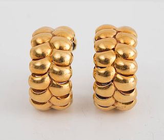 PAIR OF 18K YELLOW GOLD ROPE EARCLIPS