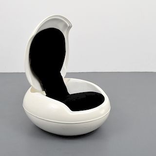 Peter Ghyczy "Garden Egg" Chair