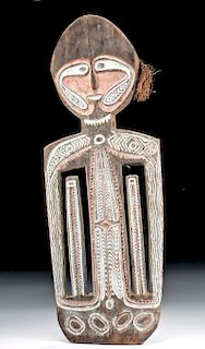 Mid-20th C. Papua New Guinea Wooden Skull Rack - Agiba