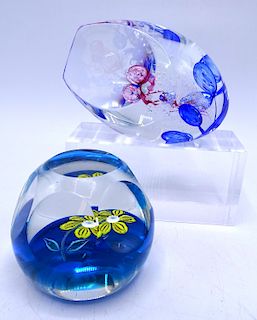 GROUP 2 PAPER WEIGHTS (BLUE & PINK)