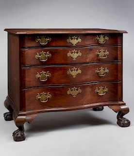 IMPORTANT CHIPPENDALE SERPENTINE FRONT CHEST OF DRAWERS, 
Boston, MA, circa 1765
