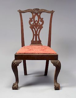 CHIPPENDALE SHELL-CARVED PIERCED-SPLAT MAHOGANY SIDE CHAIR, New York, circa 1765
