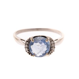 A Ladies Ceylon Sapphire Ring in 14K White Gold
