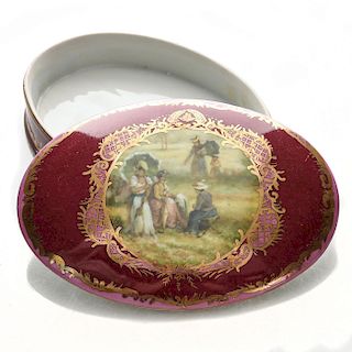 PORCELAIN JEWELRY BOX, IN THE STYLE OF ROYAL VIENNA