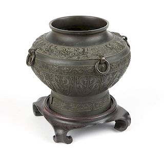 An archaistic Chinese bronze vessel