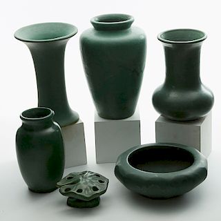 Grp: 6 Pcs Arts and Crafts Matte Green Pottery
