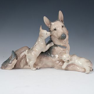 Lladro "German Shepherd With Puppies" Porcelain