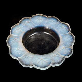 Iridescent Lalique Crystal "Honfleur" Dish