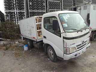 Camion Hino 300/414 2010