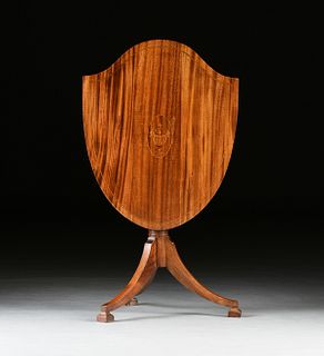 AN AMERICAN SHERATON STYLE MARQUETRY INLAID MAHOGANY TILT TOP TABLE, EARLY/MID 20TH CENTURY,