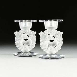 A PAIR OF LALIQUE FROSTED CRYSTAL "MÉSANGES" CANDLESTICKS, ENGRAVED SIGNATURE, THIRD QUARTER 20TH CENTURY,