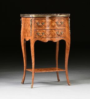 A TRANSITIONAL LOUIS XV/XVI STYLE KINGWOOD AND SATINWOOD MARQUETRY INLAID ORMOLU MOUNTED LAMP TABLE, EARLY/MID 20TH CENTURY,