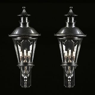 A PAIR OF LARGE REGENCY STYLE BLACK PAINTED METAL WALL LANTERNS, 20TH CENTURY, 