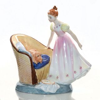 ROYAL DOULTON FIGURINE, BEAT YOU TO IT HN2871