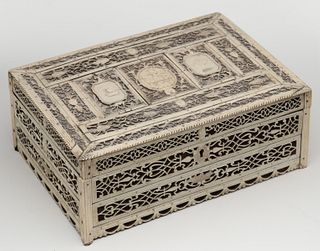 A LATE 18TH CENTURY ANGLO INDIAN ARMORIAL SEWING BOX WITH BONE OVERLAY