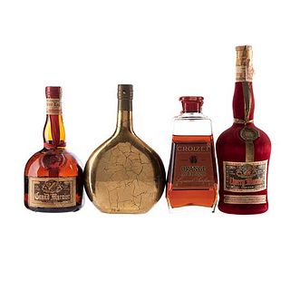 Lote de Cognac. Grand Marnier, Cherry Marnier, Croizet y Dupeyron. Total de piezas: 4