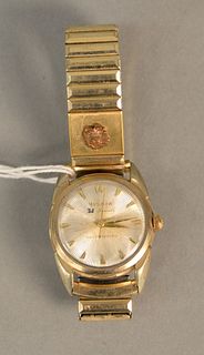 Bulova self wind mens vintage wristwatch.