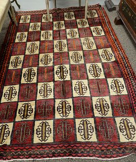 Oriental throw rug. 4' 10" x 7' 8".