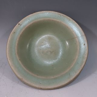 CHINESE ANTIQUE LONGQUAN WARE DISH - SONG DYNASTY
