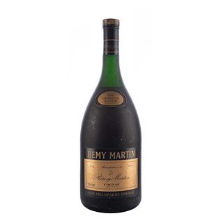 Remy Martin. V.S.O.P. Cognac. Francia. En presentación de 3,780 ml.