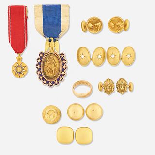 Group of gentleman's jewelry and medals