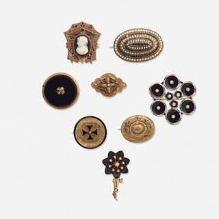 Group 19th and 20th century mourning jewelry