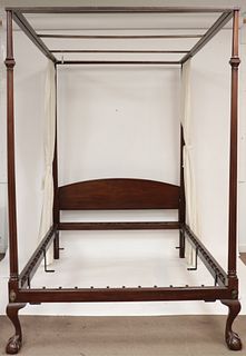 Traditional Mahogany Canopy Bed