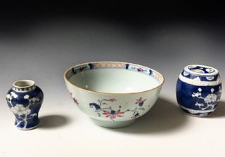 THREE PIECE CHINESE ANTIQUE PORCELAIN GROUP 