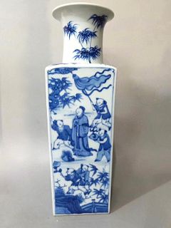 CHINESE ANTIQUE BLUE AND WHITE  VASE . KANGXI MARKED, 19 CENTURY 