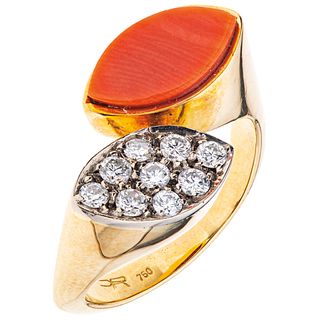 RING WITH CORAL AND DIAMONDS. 18K YELLOW GOLD