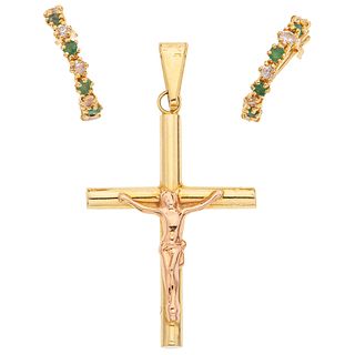 CROSS AND HOOP ROUND EARRINGS WITH SIMULANTS. 14K YELLOW GOLD