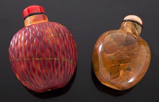 (2) Chinese Qing glass snuff bottles,