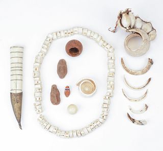 Papua New Guinea Artifacts and Jewelry