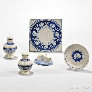 Five Dedham Pottery Rabbit Pattern Tableware Items