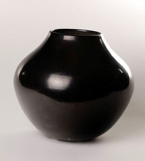 Santa Clara, Alton Komalestewa, Blackware Jar