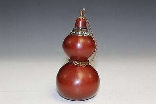 Chinese gourd vase.