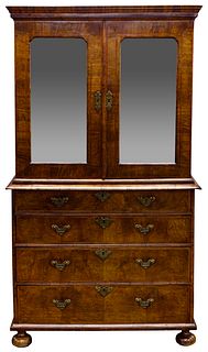English William and Mary Chest of Drawers / Desk