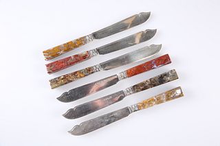A SET OF SIX MID-VICTORIAN AGATE-MOUNTED SILVER FISH KNIVES, MARTIN HALL & 