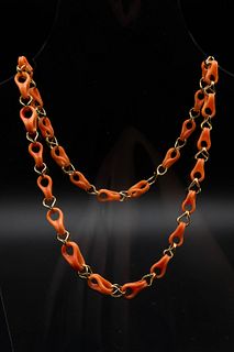 A CORAL NECKLACE CHAIN, the simple figure of eight coral links set on hook 