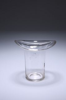 A STOURBRIDGE GLASS NOVELTY VASE IN THE FORM OF A TOP HAT, 19TH CENTURY, wi