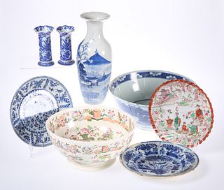 A GROUP OF CERAMICS, including a large Chinese 18th Century blue and white 