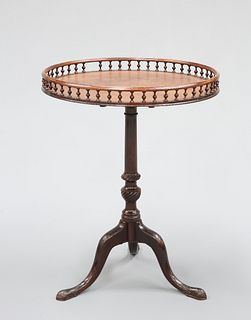 A MAHOGANY SILVER TABLE IN 18TH CENTURY STYLE, the circular galleried top r