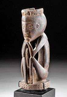 Early 20th C. Papua New Guinea Wood Ancestor Figure